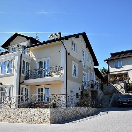 Willa Rozana - Apartamenty I Pokoje Goscinne Sandomierz Buitenkant foto