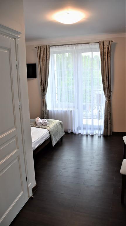 Willa Rozana - Apartamenty I Pokoje Goscinne Sandomierz Buitenkant foto