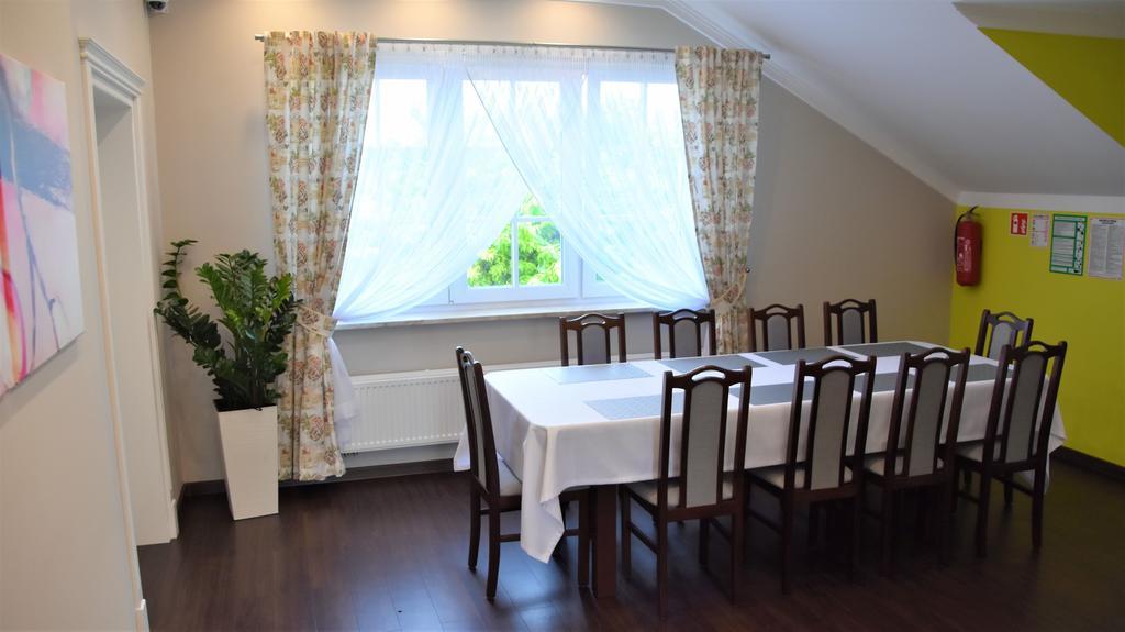 Willa Rozana - Apartamenty I Pokoje Goscinne Sandomierz Buitenkant foto