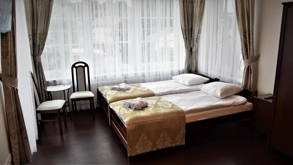 Willa Rozana - Apartamenty I Pokoje Goscinne Sandomierz Buitenkant foto