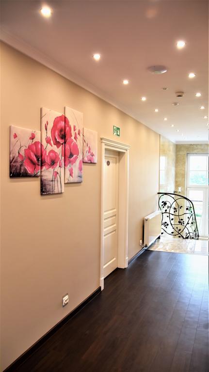 Willa Rozana - Apartamenty I Pokoje Goscinne Sandomierz Buitenkant foto